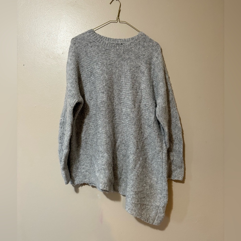 Eileen Fisher Gray Crew Neck Wool Asymmetrical Sweater women’s size Large